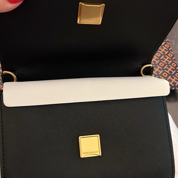 Tory Burch - Picture 3 of 5